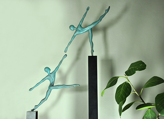 CAHOOT – Contemporary Brass Sculpture For Home Accent Decor